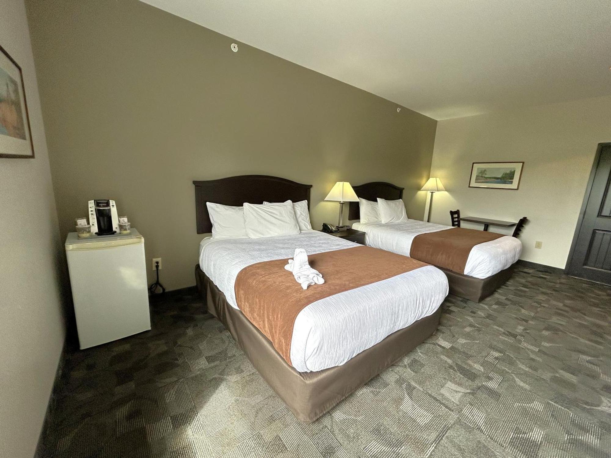 Midland Inn & Suites מראה חיצוני תמונה