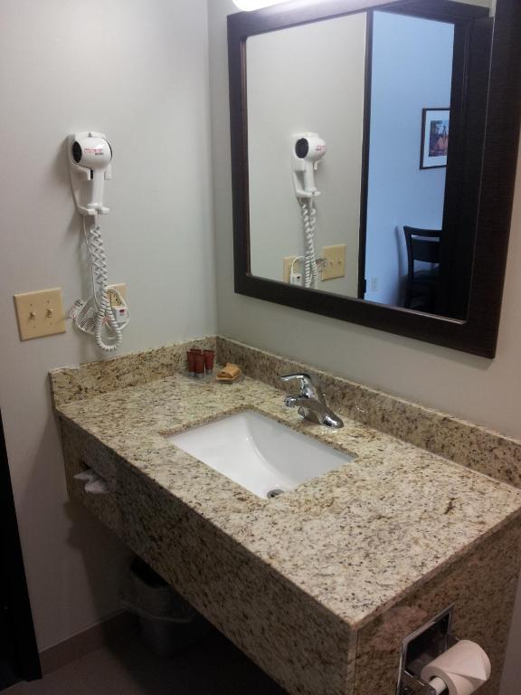Midland Inn & Suites חדר תמונה